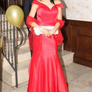 Prom dress for sale. Selling ASAP. Final sale.